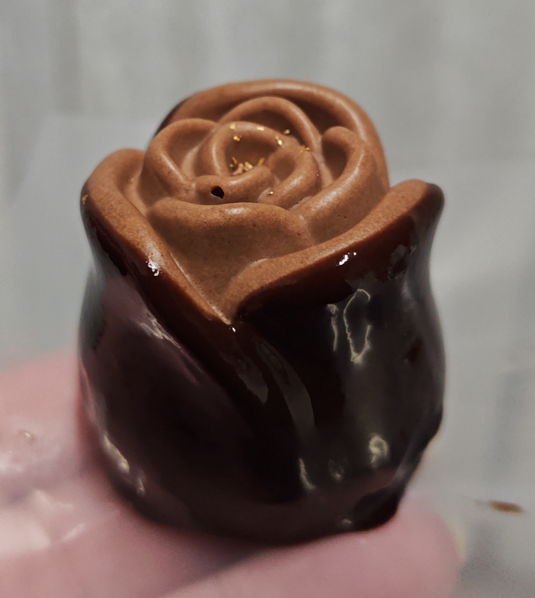 アムール・デュ・ショコラ 名古屋 チューリップローズ チーズローズ・ショコラ