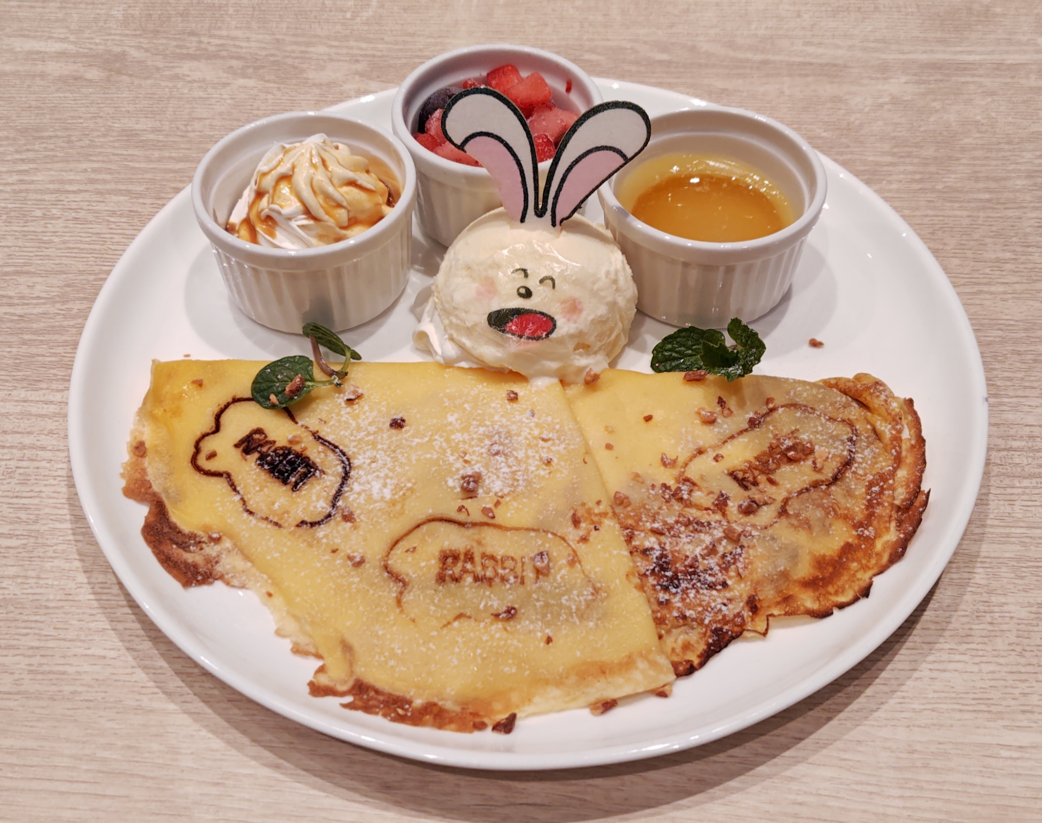 グローバルゲート名古屋 たべっ子どうぶつランドカフェ うさぎさんのとろけるしあわせクレープ