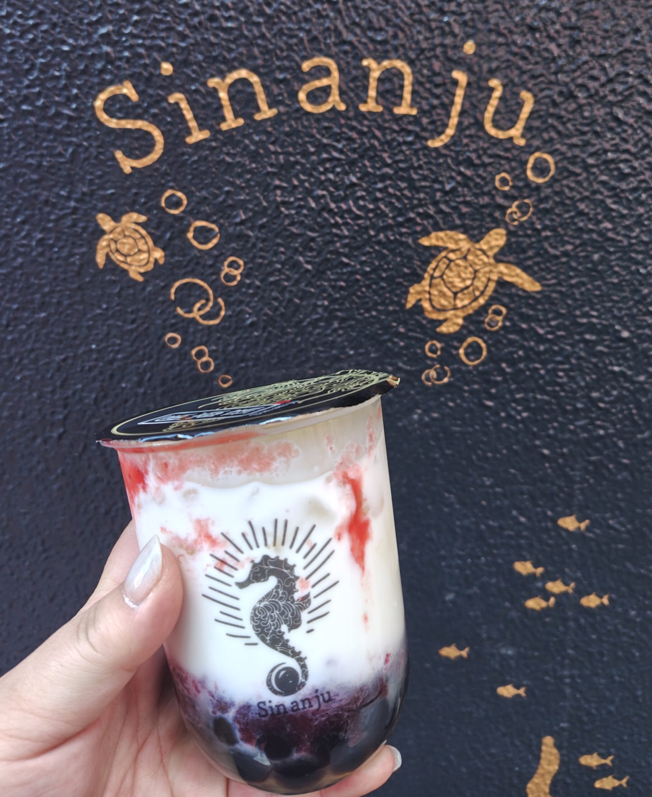 名古屋 大須 辰杏珠 タピオカ イチゴミルクラテ