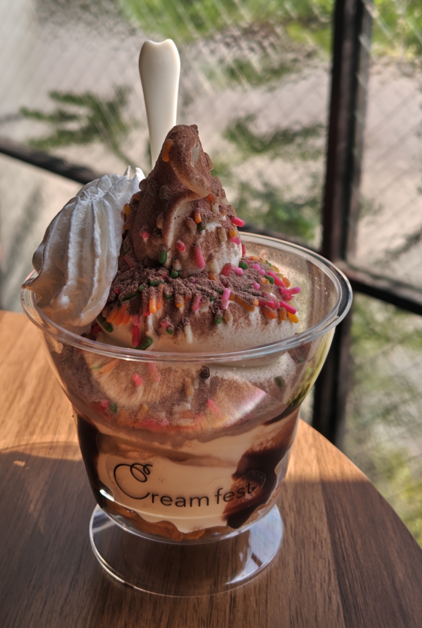 名古屋 覚王山 クリームフェスト チョコレートココアパフェ
